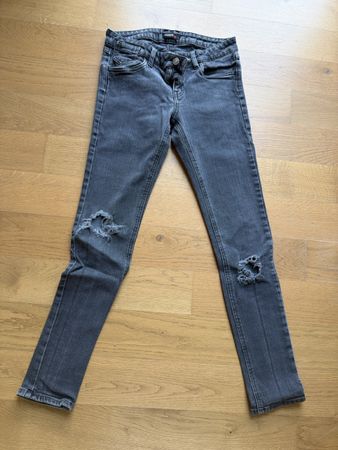 Rock & Wittter Jeans Gr. 27 Slim Fit Damen Grau Ripped 👖🔥