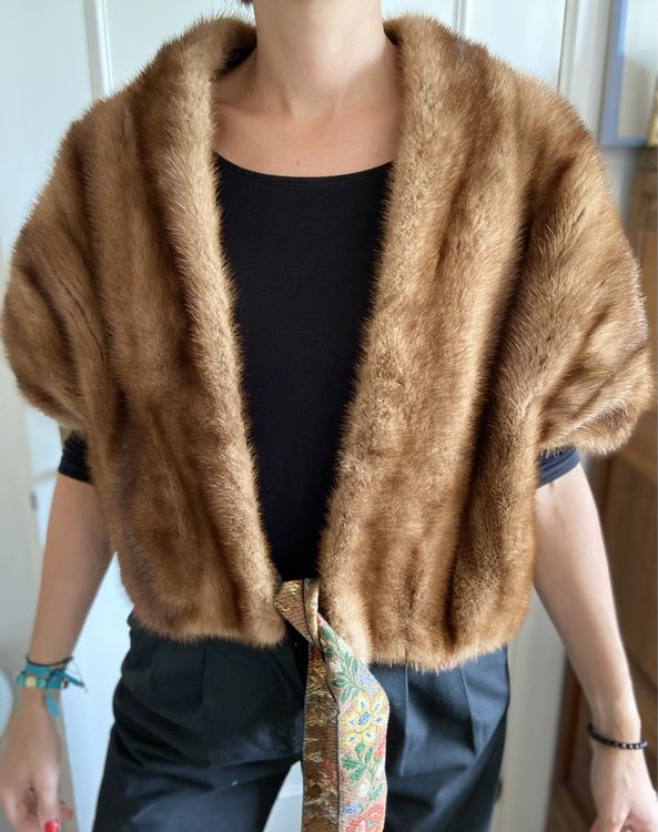 gilet en fourrure fine beige main image 1
