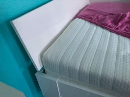 Jugend-Bett