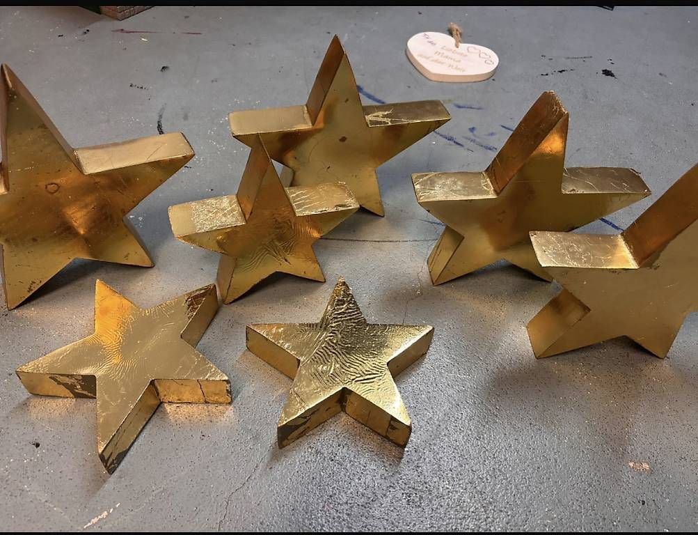 Alle Dekorationen: Goldene Deko Sterne – Gebraucht aus Winterthur von and_6ktn