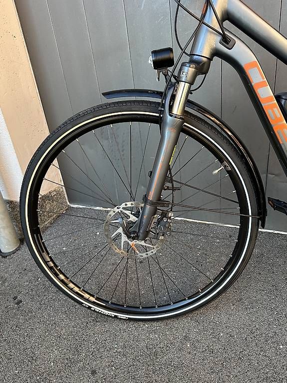 Vélos: E-bike trekking Cube touring 28  – D'occasion à Quartino par DiloUsato 9