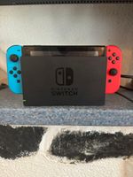 Nintendo Switch Dock mit Kabeln guter Zustand