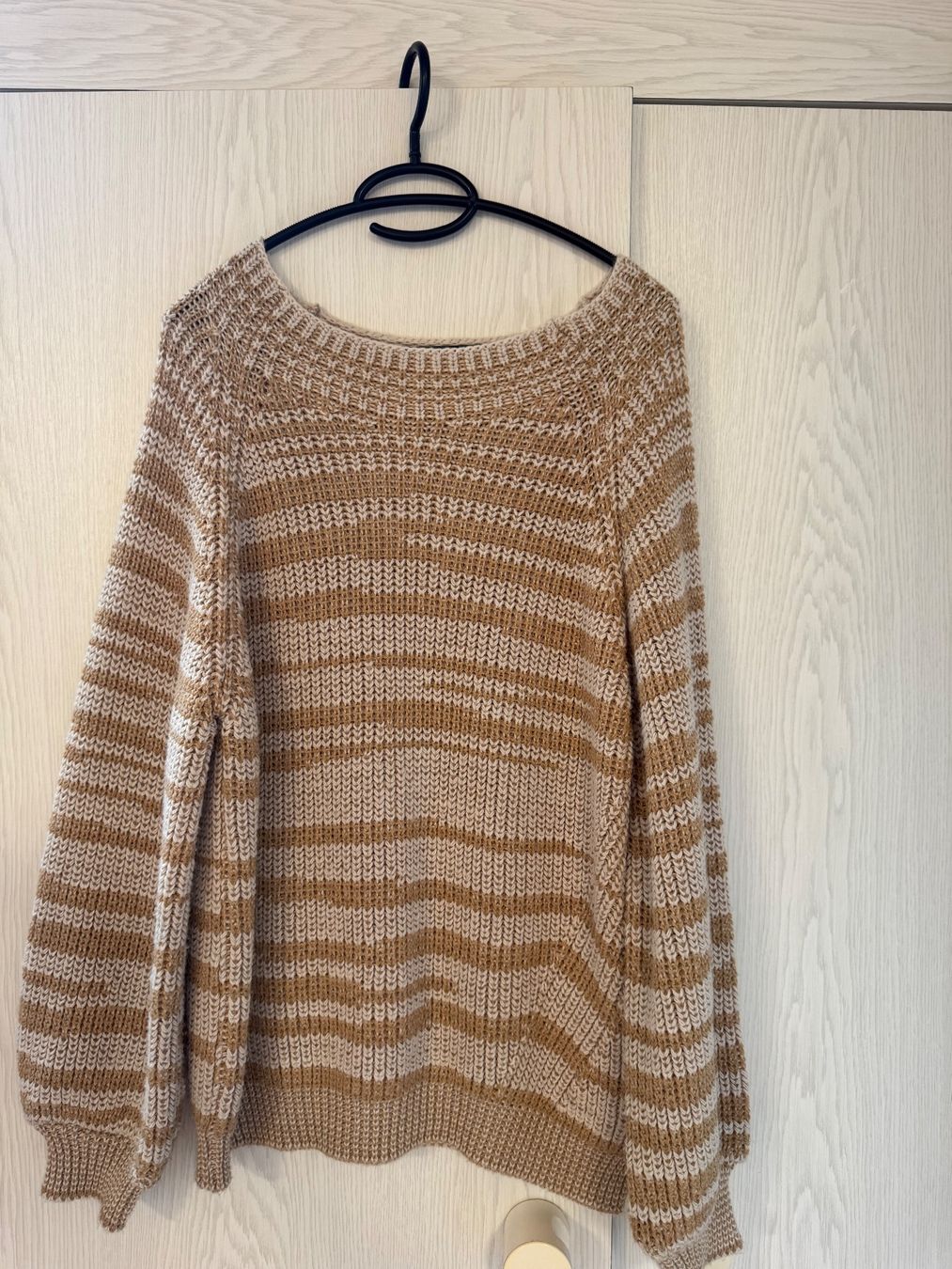 Pullover & Sweatshirts: Strickpullover Rinascimento beige – Gebraucht aus Dietlikon von martelena 1