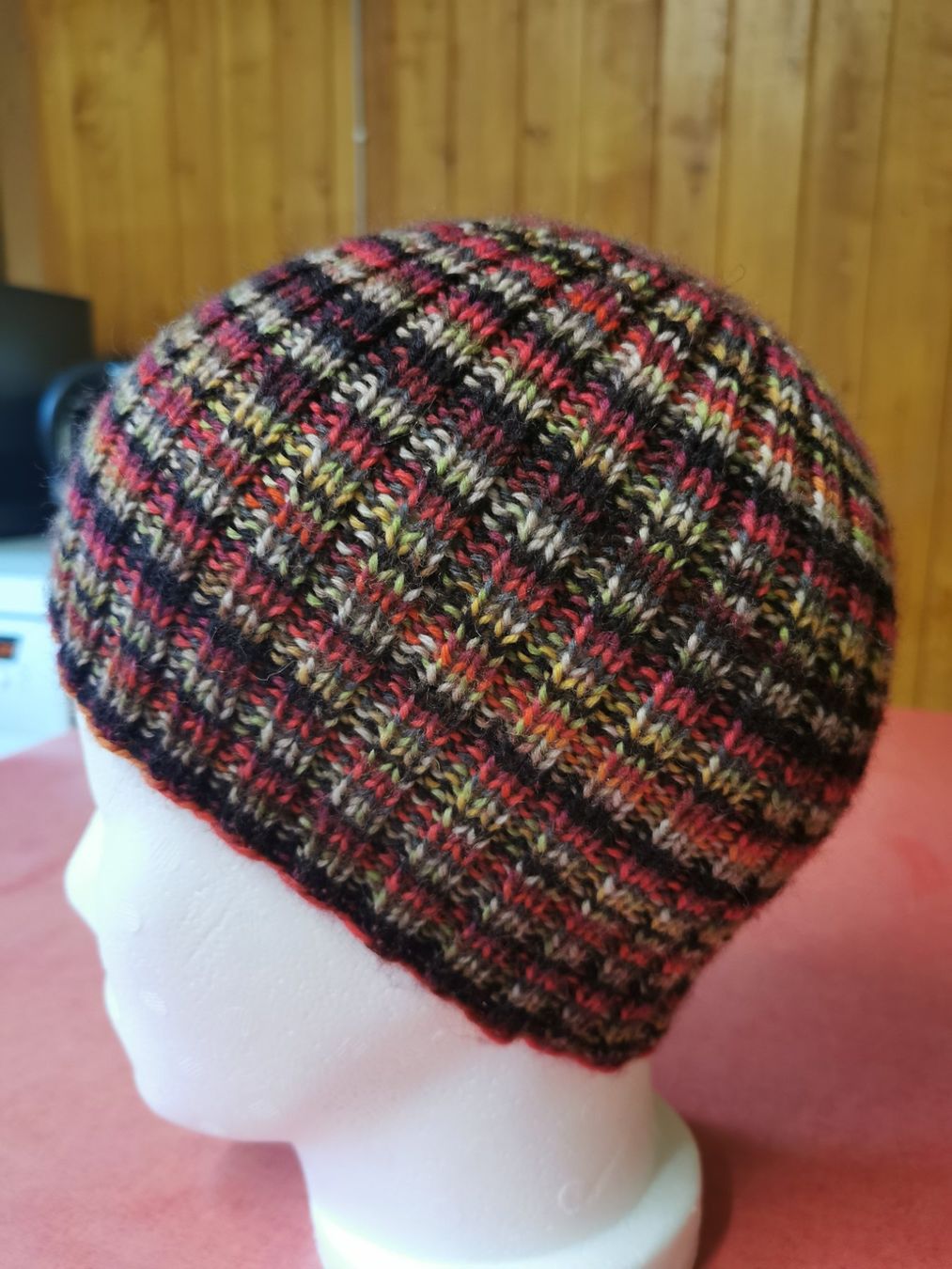 Copricapi, berretti & cappellini: handgestrickte Mütze – Nuovo (secondo la descrizione) da melchtal venduto da strickerin 1