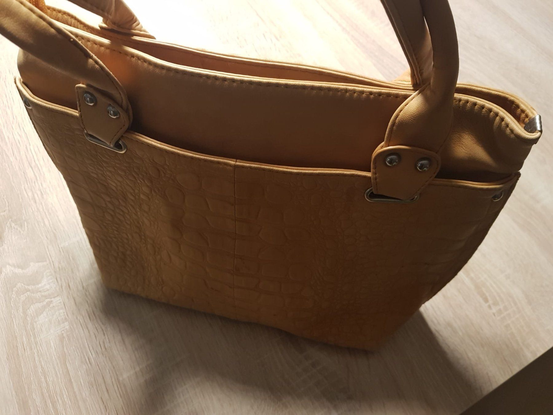 Borse da donna: Handtasche Tosoco – Usato da Lausen venduto da Macar