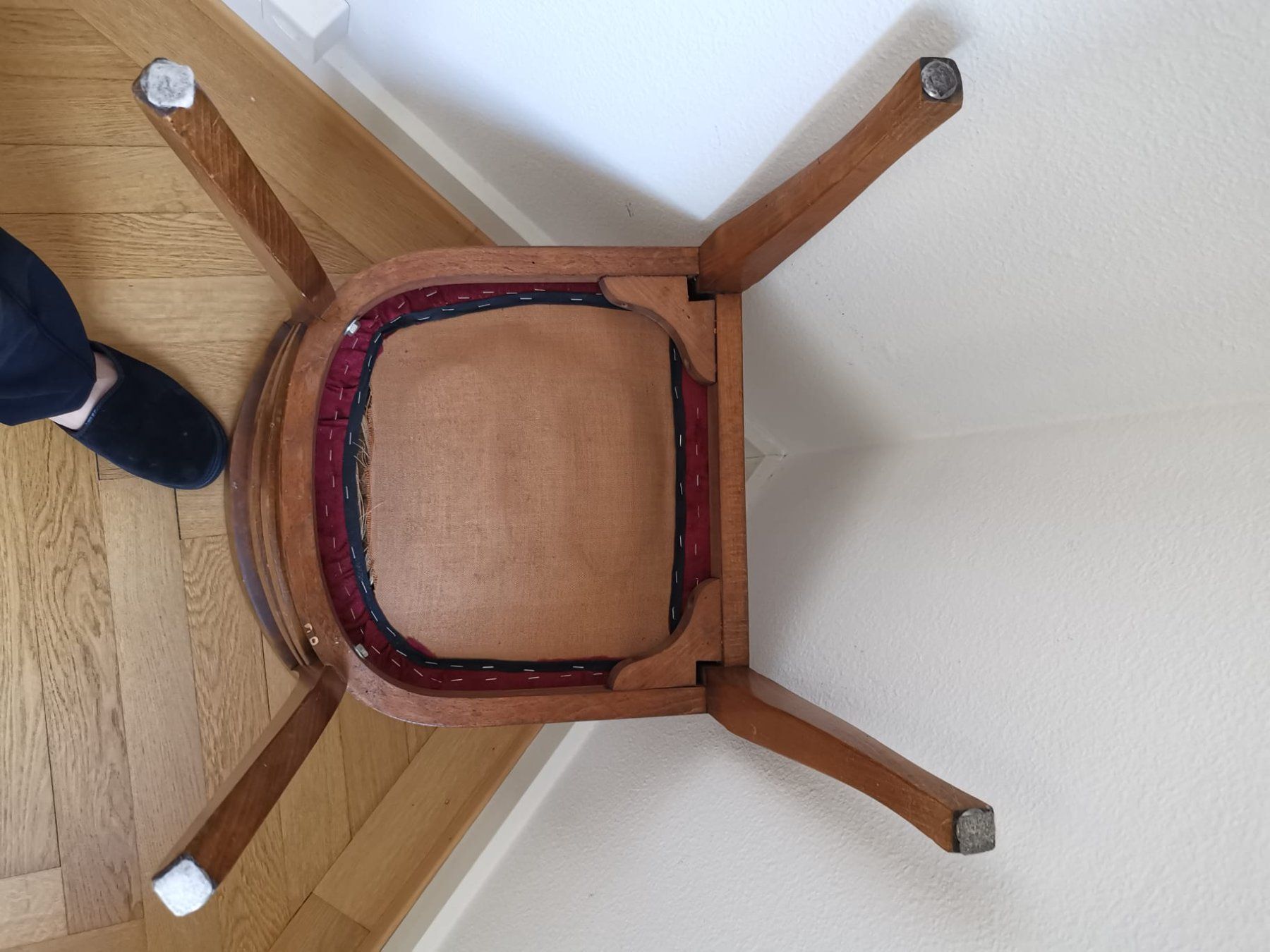 Stühle: Holzstuhl x1 – Gebraucht aus Zürich von Valouche 3