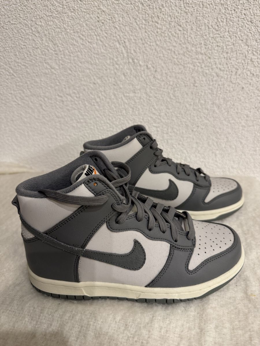 Scarpe da uomo: Nike Dunk High Vintage Knochenweiss Grau US 5 – Nuovo e nell'imballaggio originale da St. Gallen venduto da Fabiennevogler 2