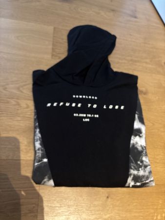 Schwarzer Hoodie für Jungs Gr.182