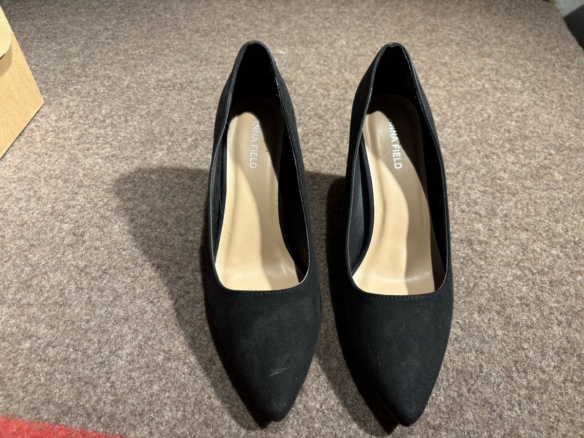 Scarpe da donna: Anna Field Schwarze Pumps, Gr. 40, neu, Herbst – Nuovo (secondo la descrizione) da Sisseln AG venduto da art-dragoon 2