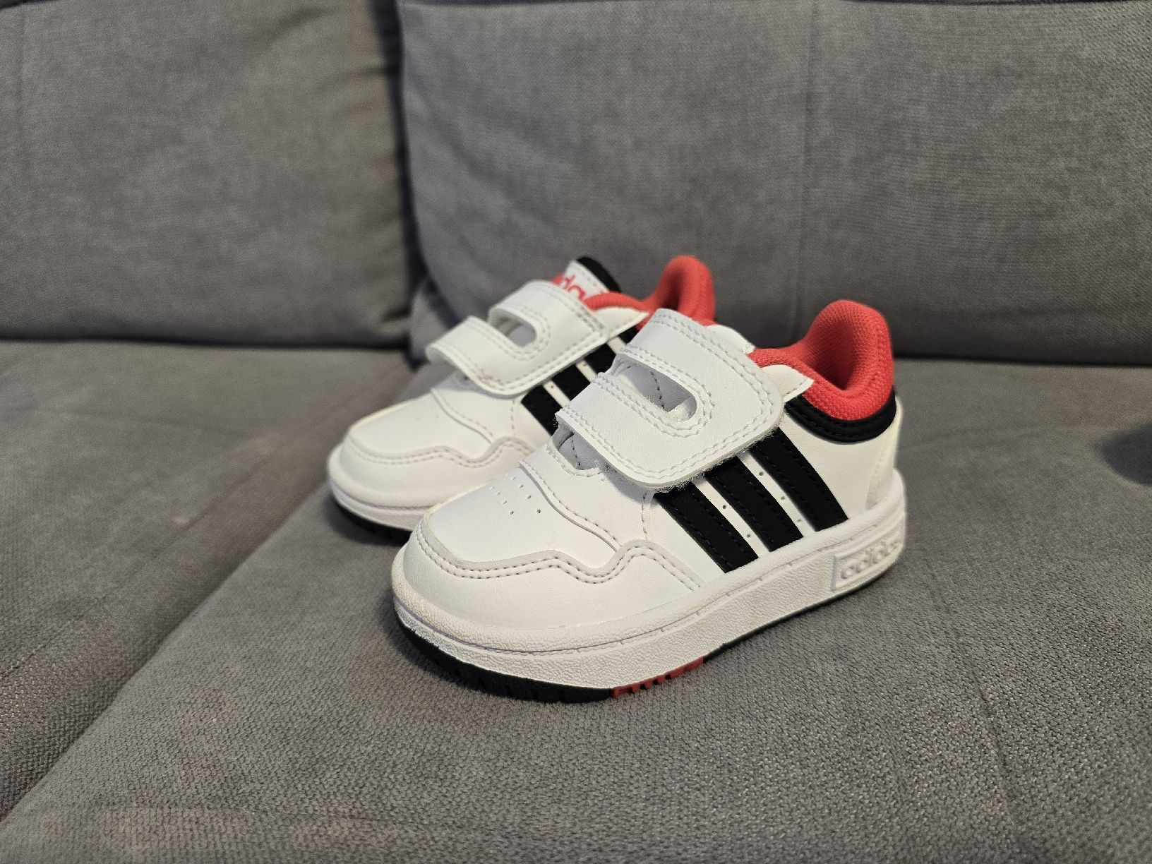 Adidas Scarpe per ragazzi: Baby Schuhe – Usato da Luzern venduto da Joaomassano