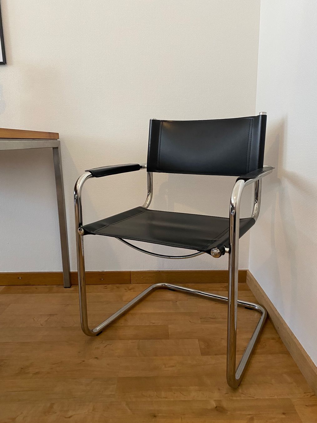 Stühle: Freischwinger schwarz - 2 Stk. – Gebraucht aus Lenzburg von juulees 3