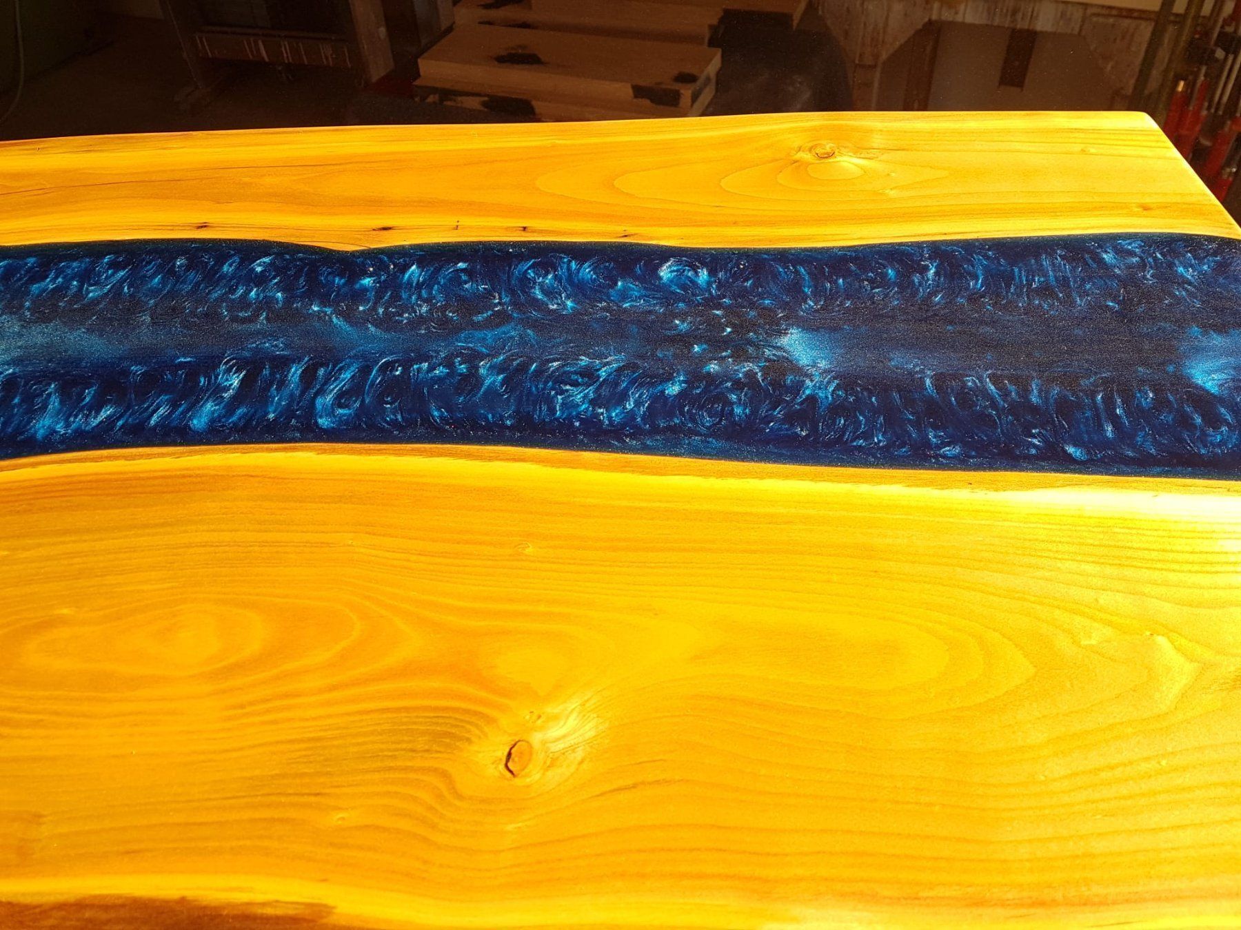 Articoli in legno: Salon Tisch – Usato da Wuppenau venduto da Holzmann1 3