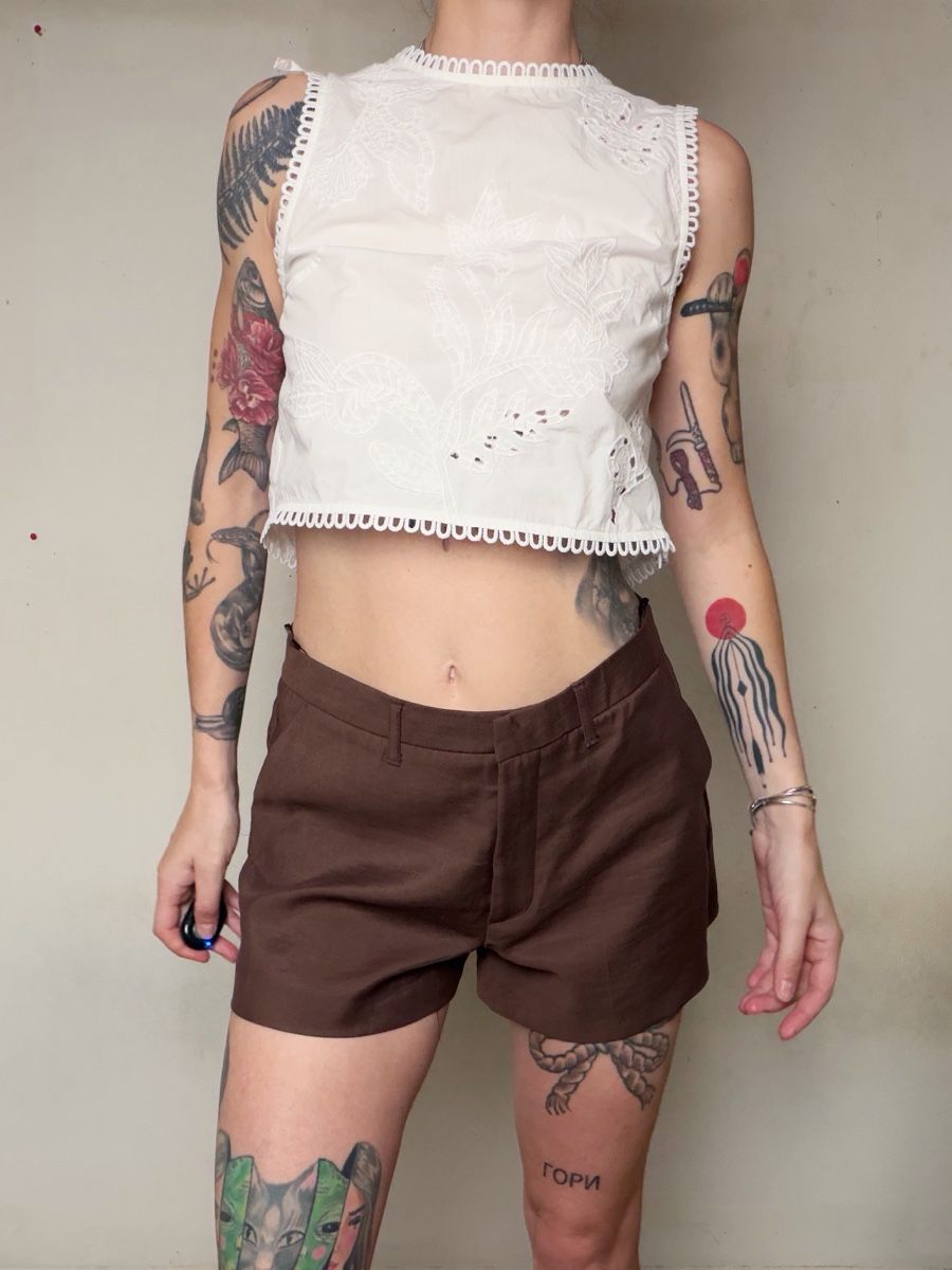 Zara Pantaloni: Brown Zara shorts – Usato da Knonau venduto da Grapesvintage
