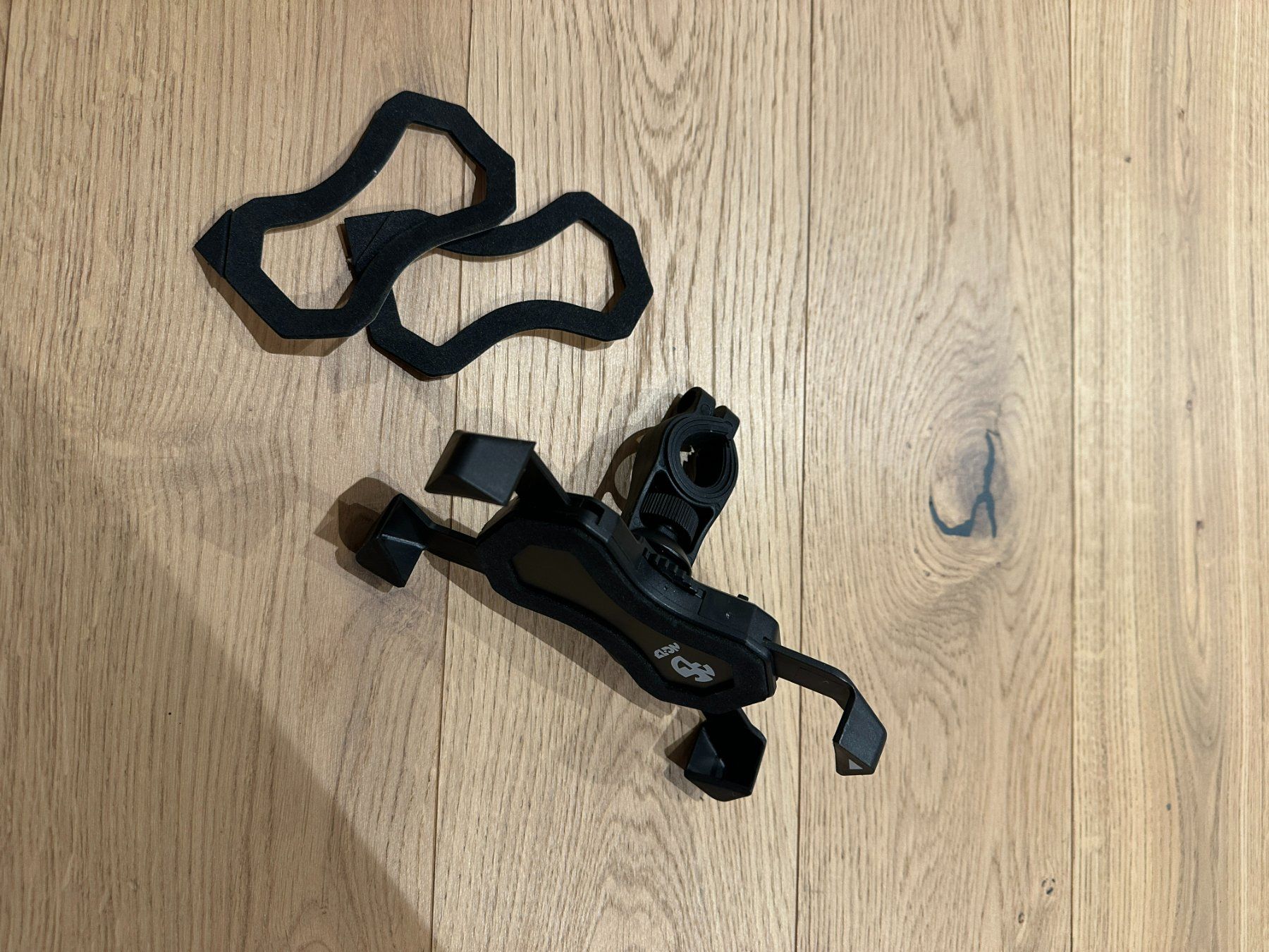 Supporti per biciclette: Fahrrad Handyhalterung – Usato da Rickenbach b. Wil venduto da Salsch
