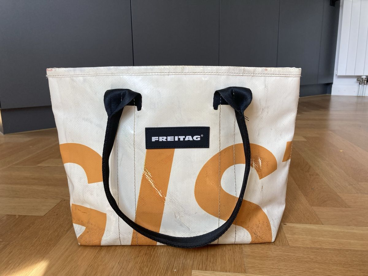 Freitag Borse: FREITAG Tasche weiss / orange – Usato da Winterthur venduto da Wandelbar 5