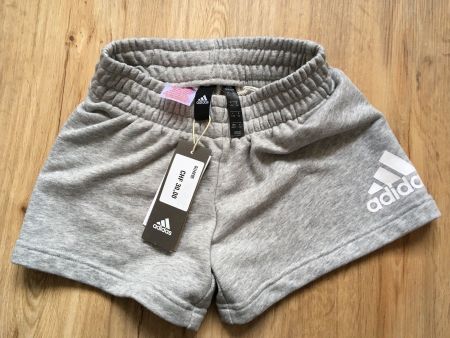Trainerhose Adidas NEU 128 Grösse