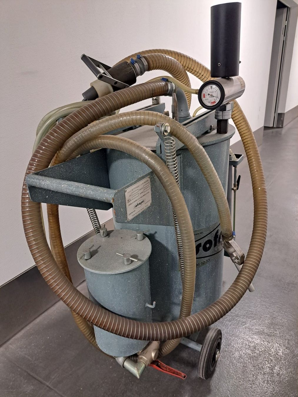 Tutte le macchine: Sofraper Flüssigkeitssauger/-pumpe (luftbetrieben) – Usato da Bronschhofen venduto da Eschler-Fahrzeugbau 2