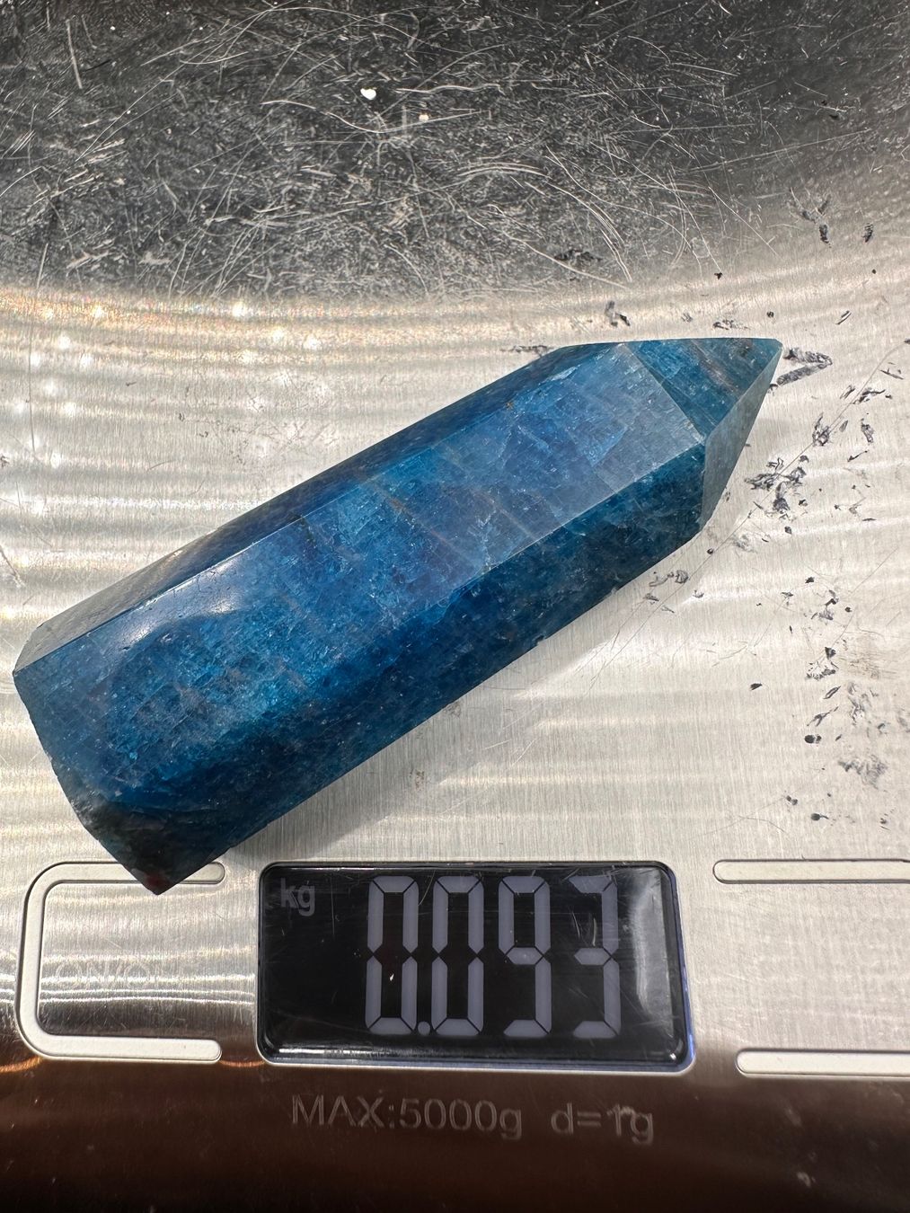 Minerali & Pietre curative: Blauer Apatit Obelisk, Turm, Spitze – Nuovo e nell'imballaggio originale da Männedorf venduto da Handschmeichler 4
