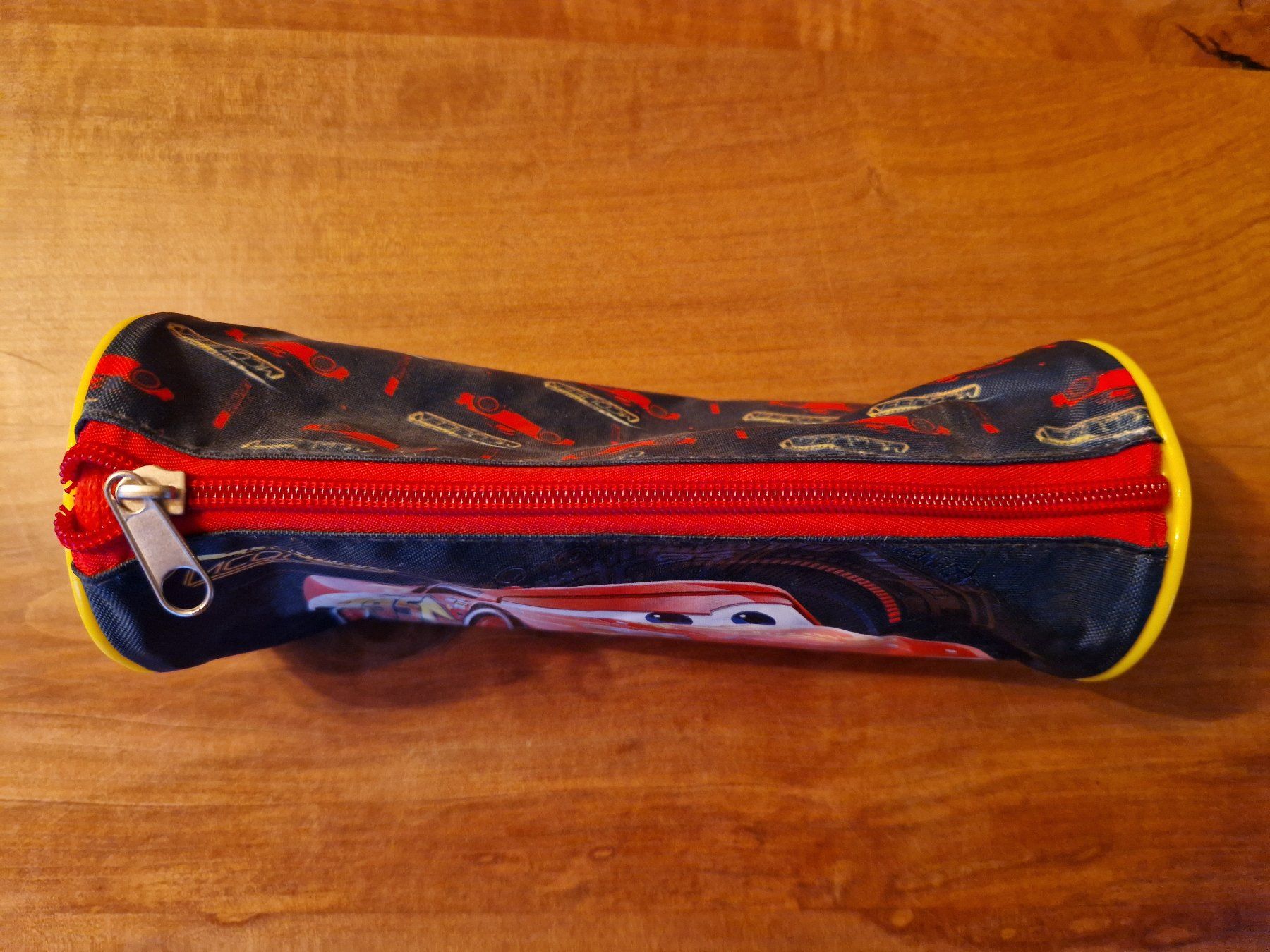 Astucci : Etui Cars – Usato da Giswil venduto da monimaus08 1