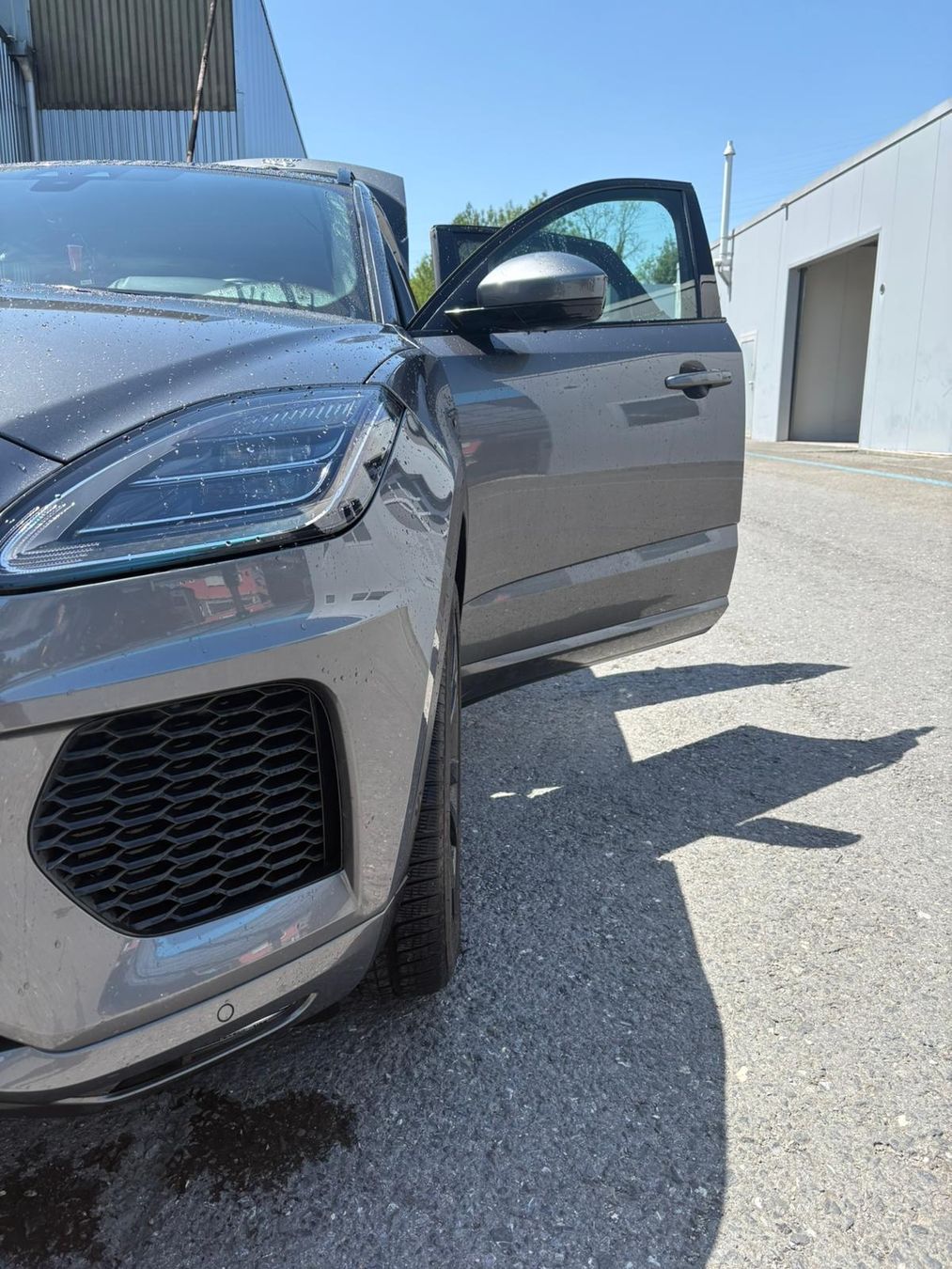 Jaguar Autos: Jaguar E-Pace R-Dynamic P250 AWD Automatik – D'occasion à Jona par ramona024 6