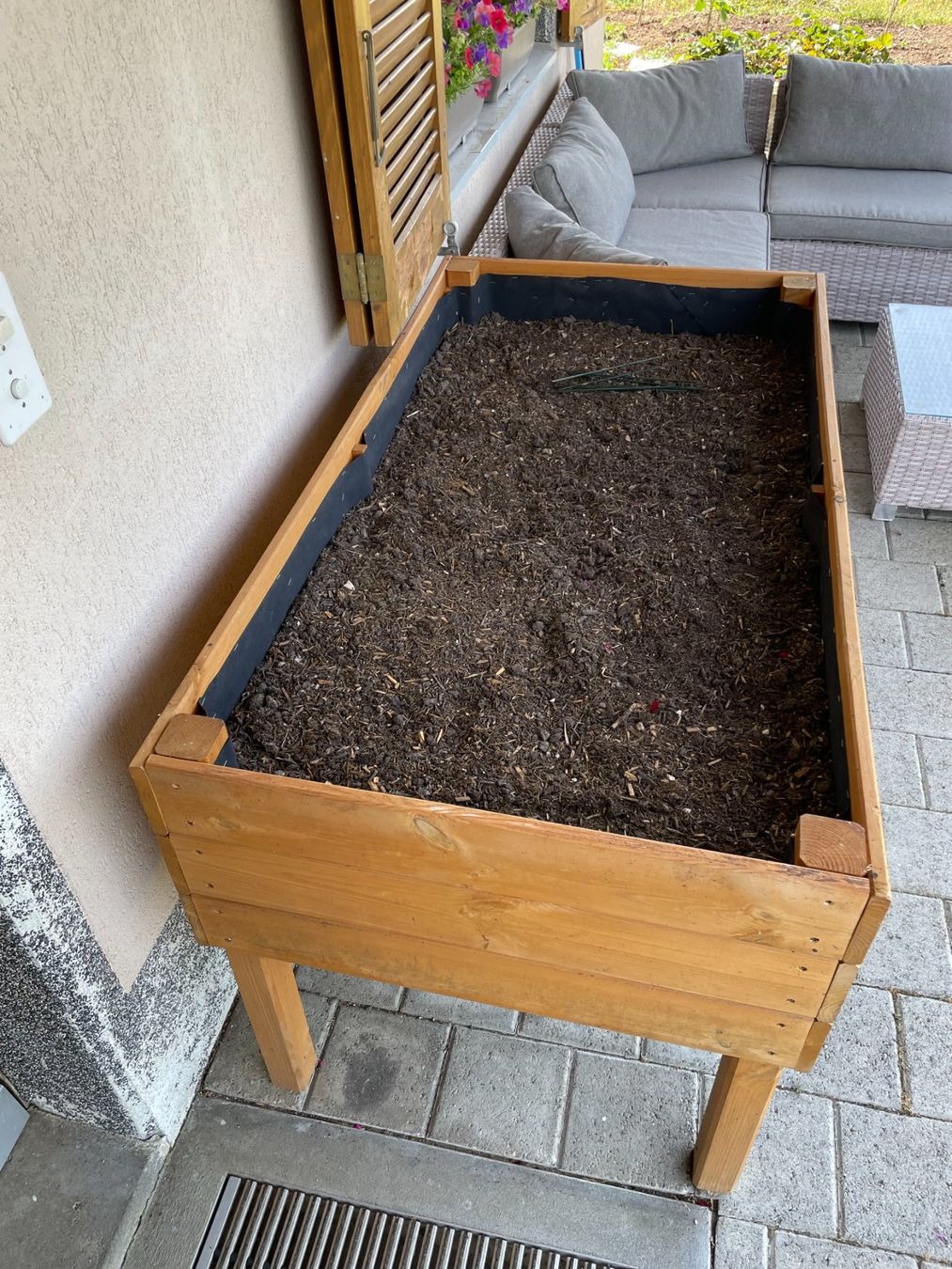 Vasi per fiori: Hochbeet Blumentopf – Usato da Auw venduto da Neo_z2rq 2