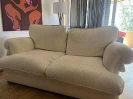 Weisses / cremfarbiges 2er Sofa