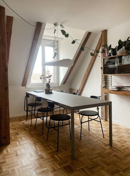 Designstuhl – Menu Afteroom Dining Chair, dreibeinig (Gebraucht) in ...