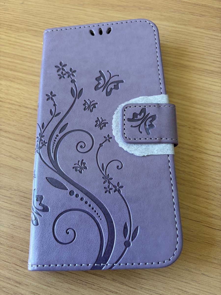 Covers & Schutzfolien: Hülle für iPhone 11 – Neu und originalverpackt aus Naters von cla_v8dc