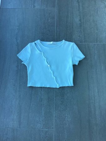 Bershka Sommer T-Shirt, hellblau, Grösse M Neuwertig!