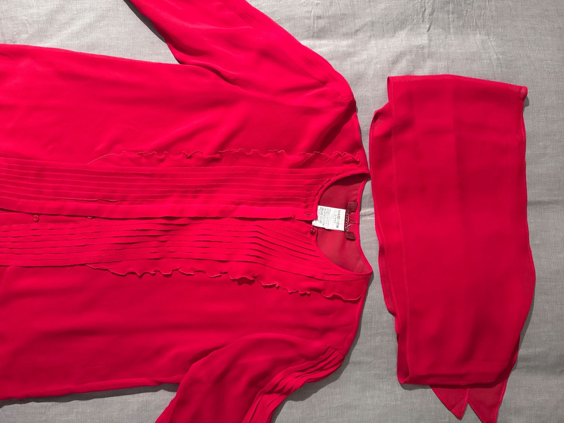 Max Mara Camicette: Rote Bluse mit Schal, Max Mara – Usato da Zürich venduto da sala_3 2