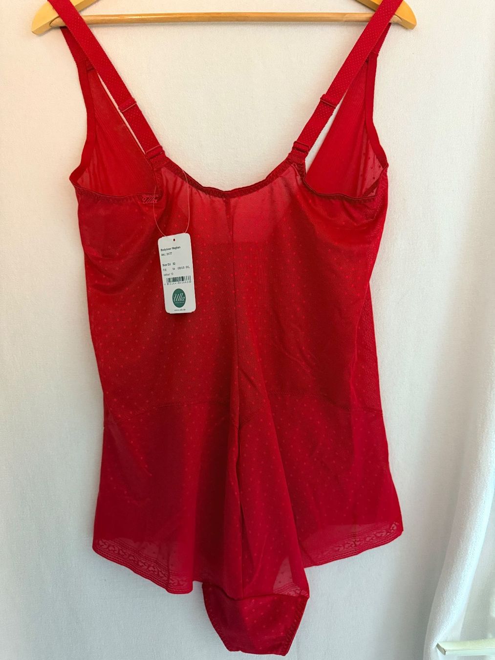Altra biancheria intima: ULLA, Figurformender Body MEGHAN, Grösse 52, Farbe Rot – Nuovo e nell'imballaggio originale da Rudolfstetten venduto da gst_g7xl 1
