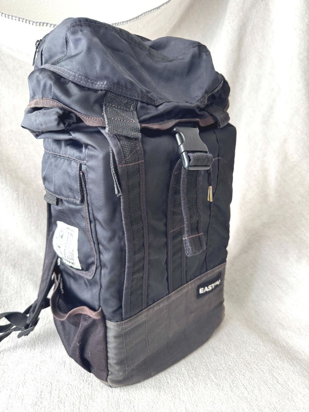 Eastpak Zaini: cooler Eastpak Assault pack Rucksack Backpack np180.- – Usato da Zürich venduto da Malco0 1