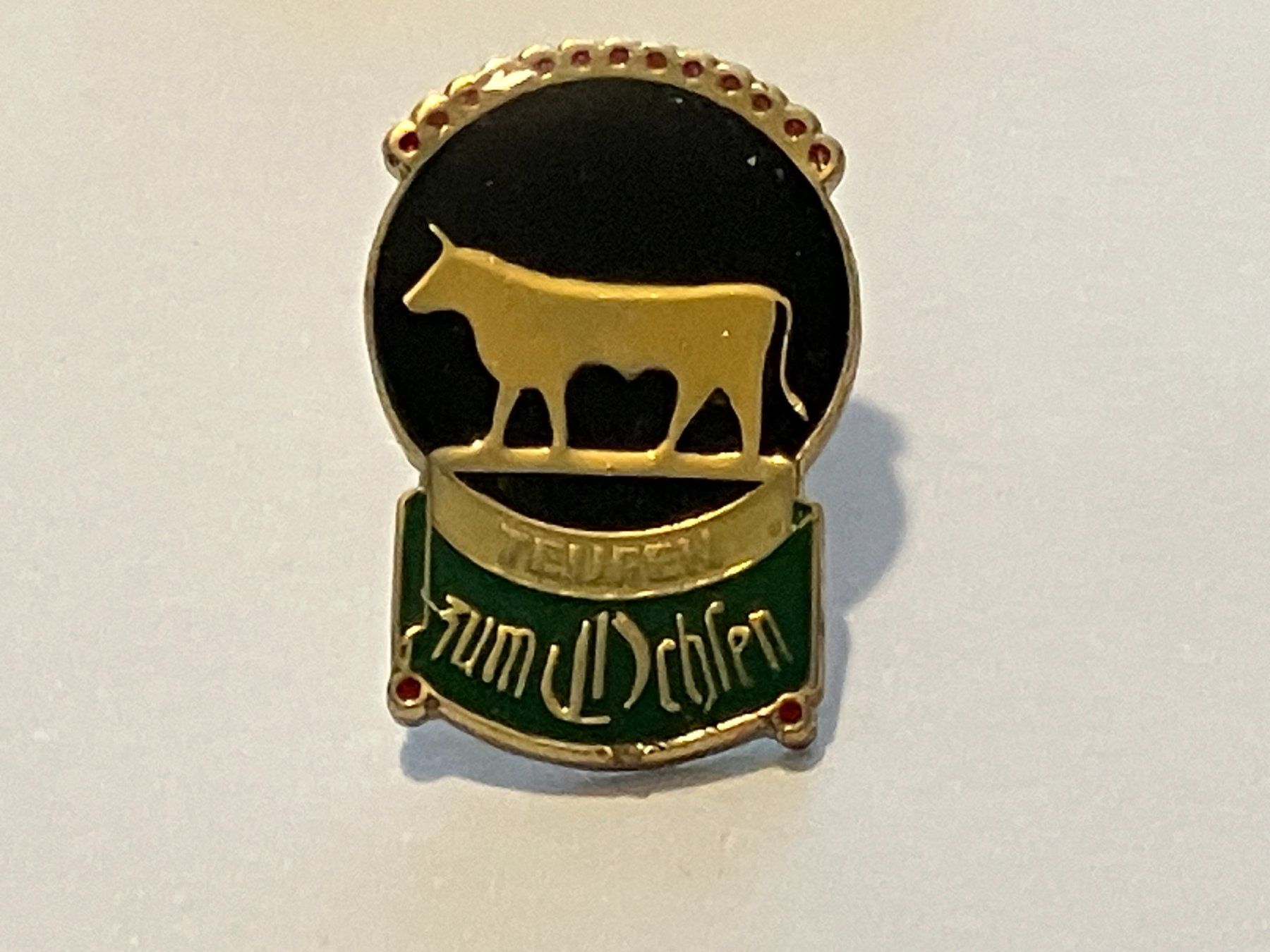 Placchette & Badge: 1 Pin Zum Ochsen Teufen – Usato da Basel venduto da djwwpp