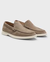 BOSS Loafer aus Veloursleder mit geprägtem Logo – Beige