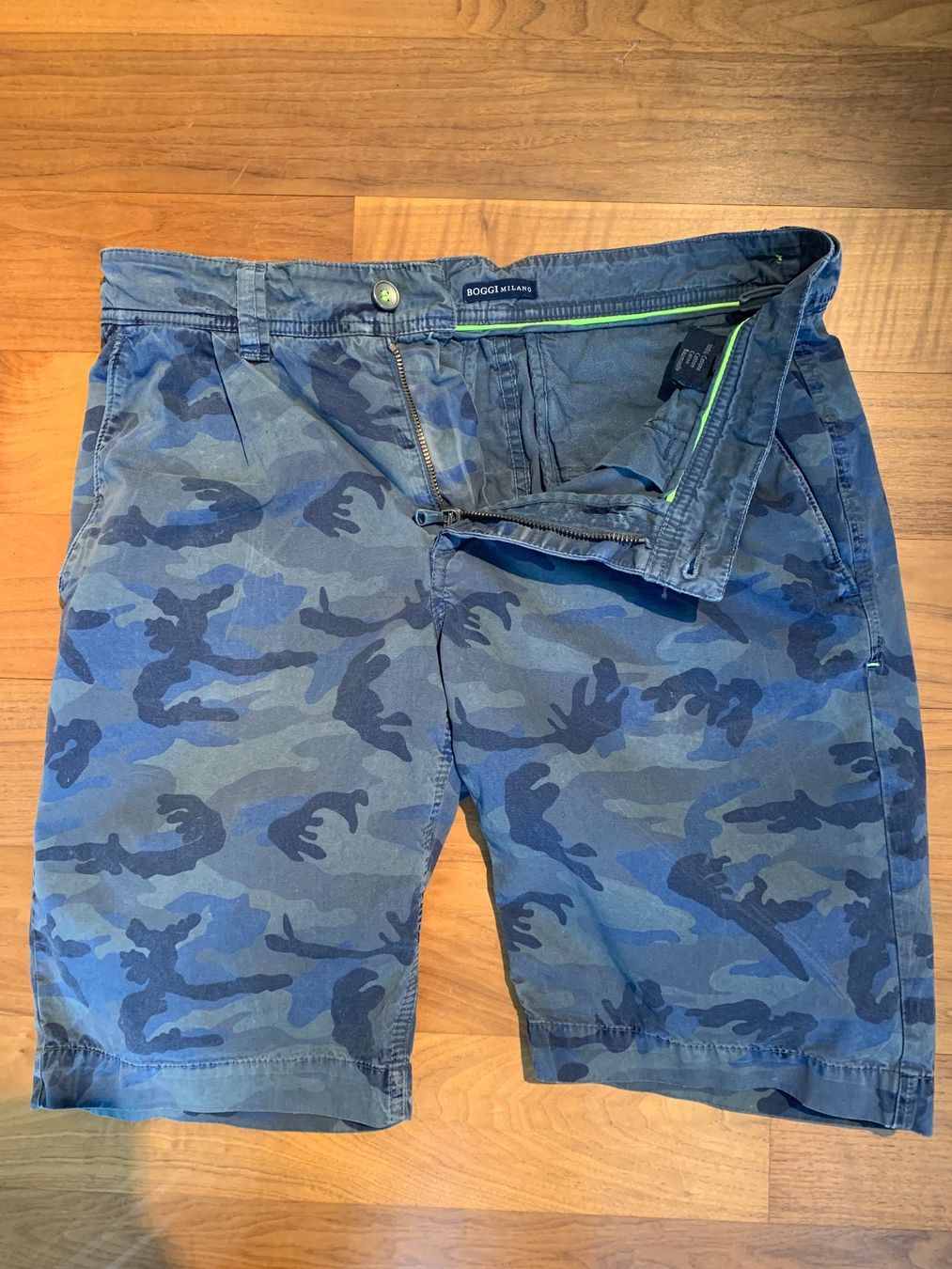 Boggi Pantaloni: BOGGI Milano, Shorts / Bermuda 100% Cotten – Usato da Rüschlikon venduto da Brixen07 2