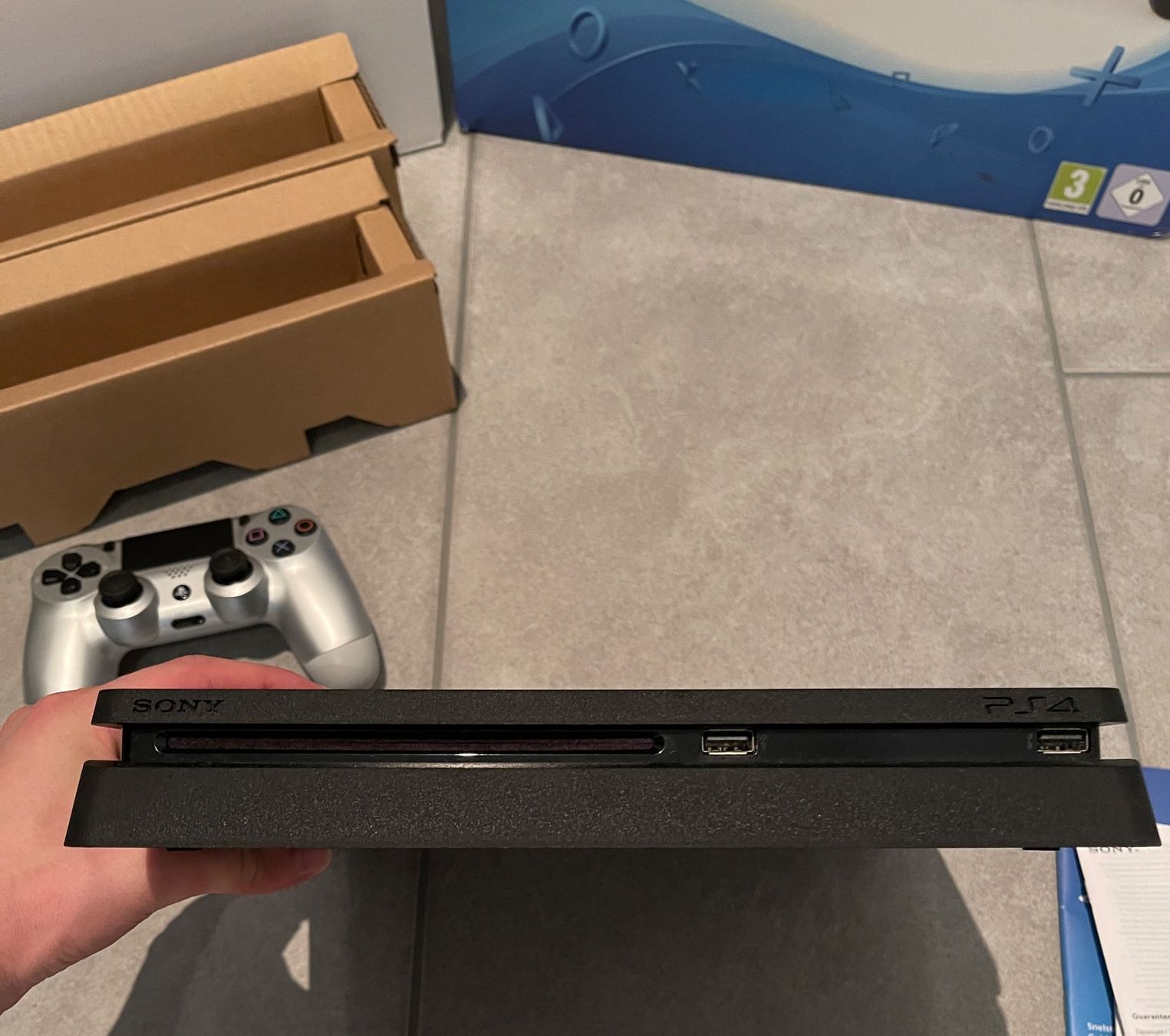 Sony Consoles: PS4 Slim / 500GB - Systemsoftware 9.50 - ab 1.- – D'occasion à Hinwil par weu_yll6 2