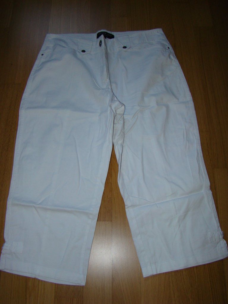 Pantaloni: pantacourt / capri, blanc – Nuovo e nell'imballaggio originale da Lussery-Villars venduto da pousinete02
