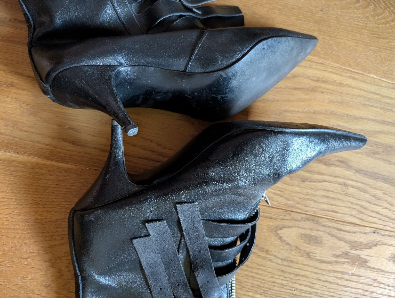 Scarpe da donna: Gothic Pikes Original mit Absatz – Usato da Bonstetten venduto da Ghwynnlian 3