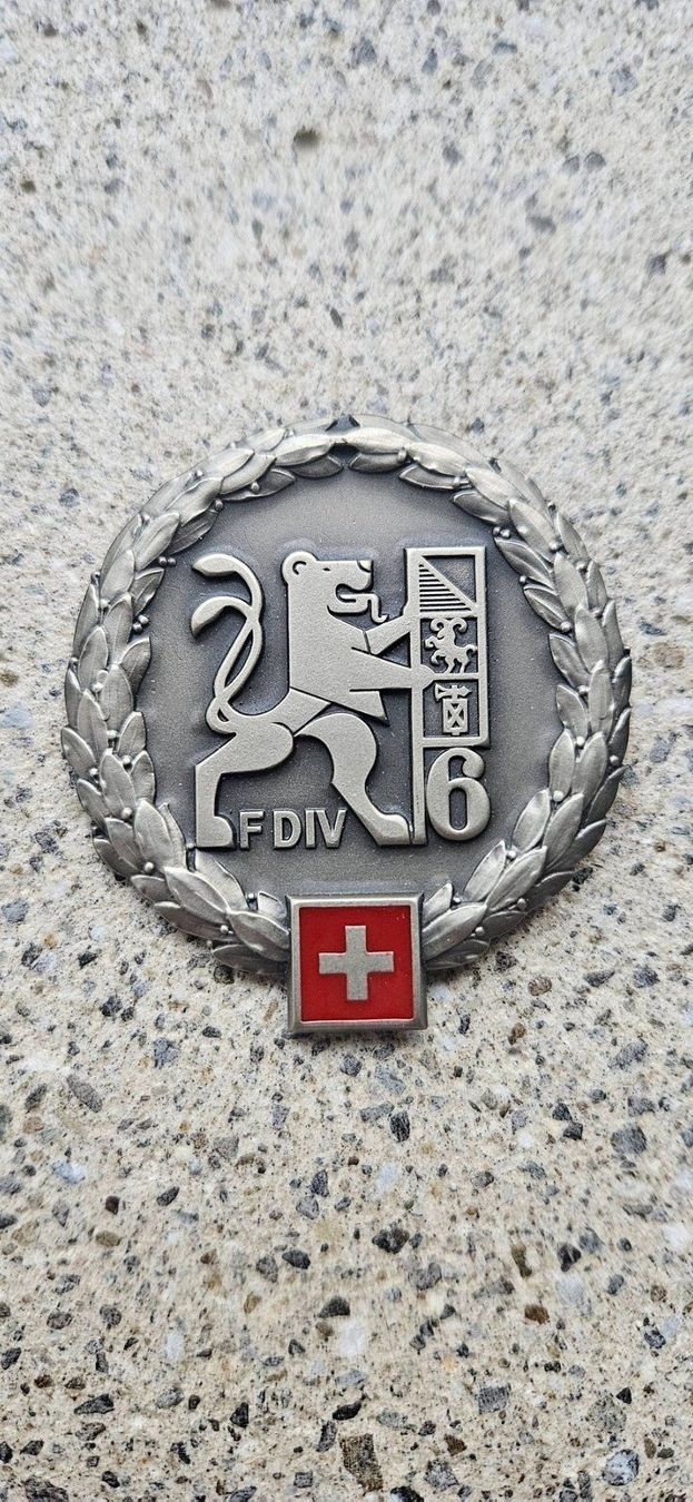 Schweizer Armee Placchette & Badge: *** Beretemblem Silber Schweizer Armee *** – Nuovo e nell'imballaggio originale da Riedholz venduto da fr_sIruP