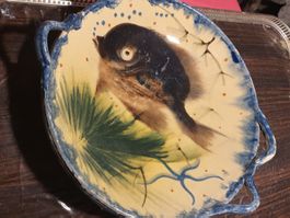 Assiette céramique peinte signée anc.