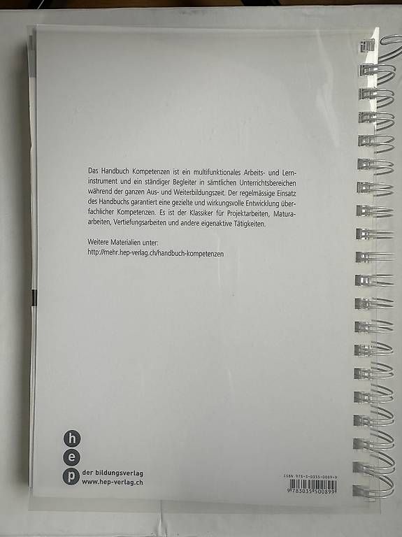 Libri: Handbuch Kompetenzen  – Usato da Oberwangen TG venduto da Samsells 1