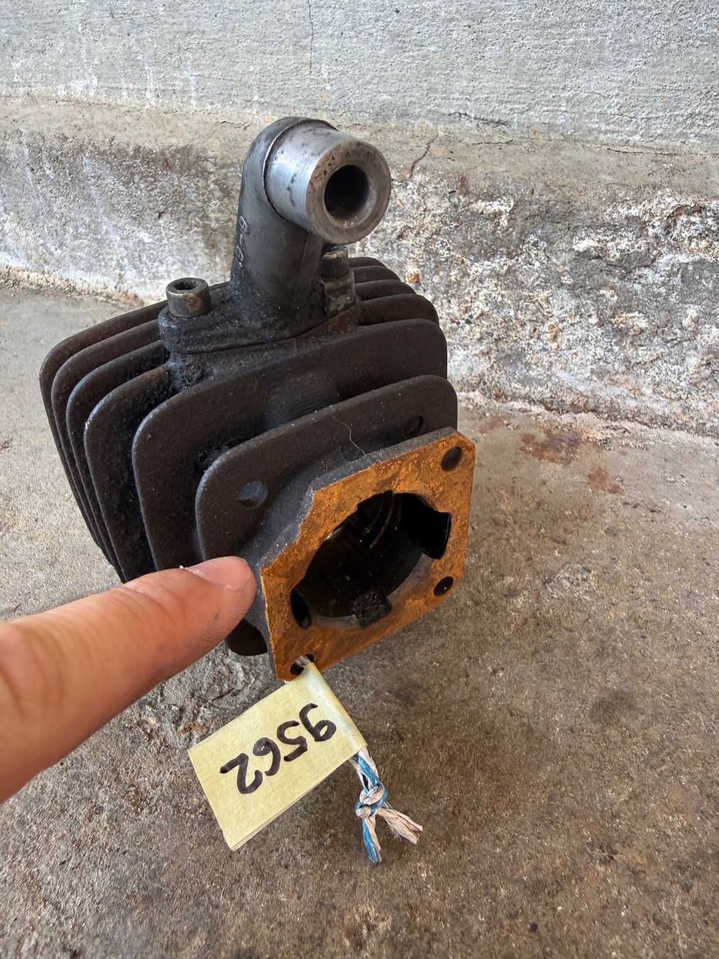 Fantic Mofa-Ersatzteile: Fantic Issimo Mofa Zylinder – Defekt aus Fahrni b. Thun von berger_tuning34 2