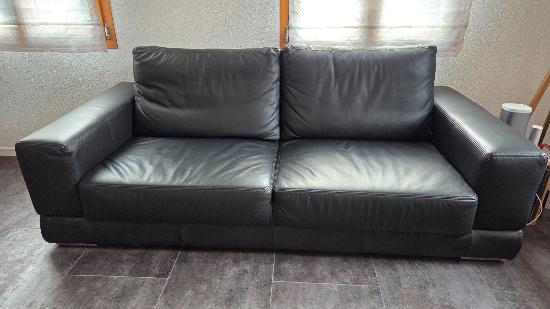 Sofas: Echtleder Sofa schwarz – D'occasion à Hettiswil par ChristofK01 1