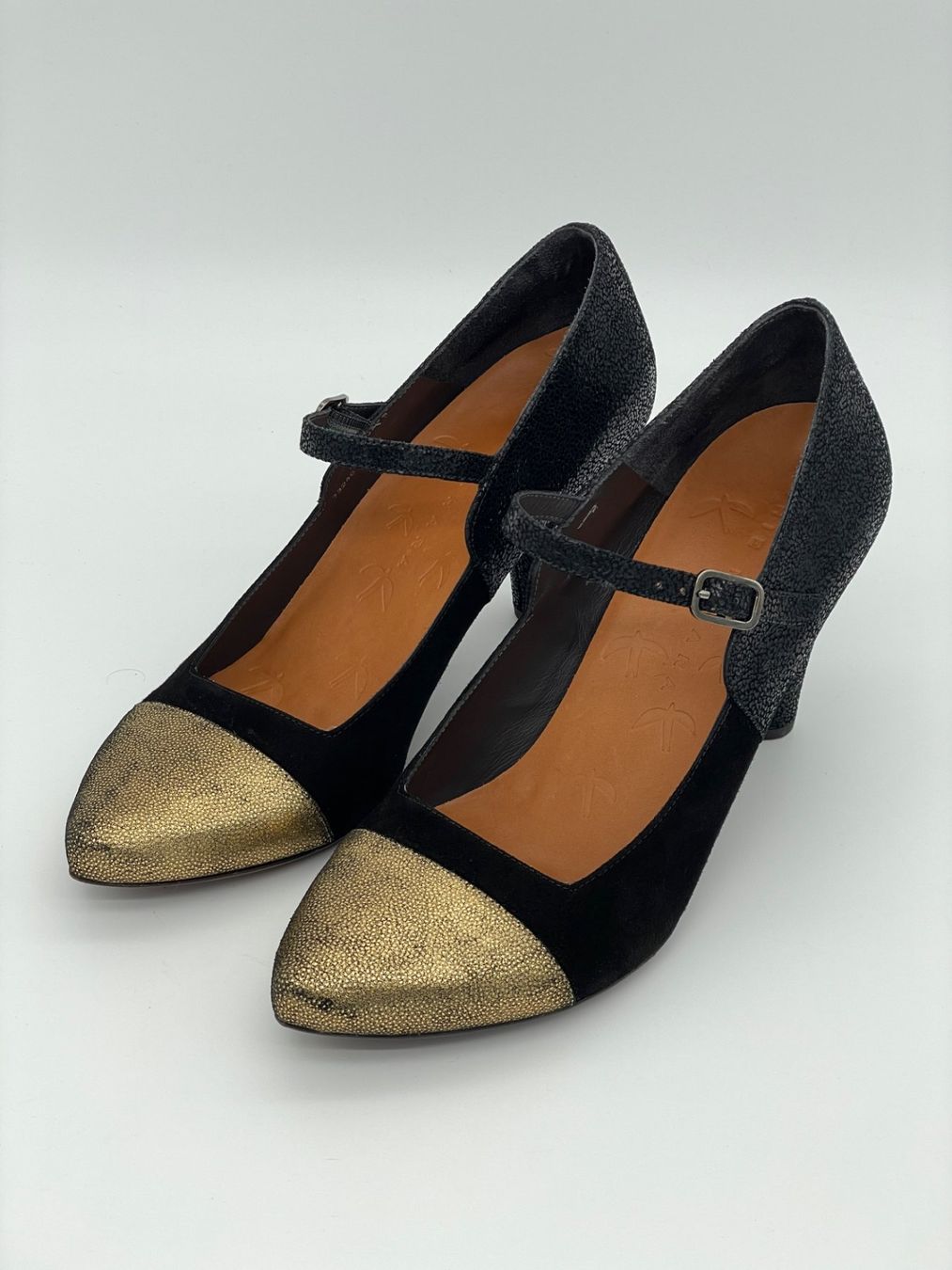 Chie Mihara Scarpe da donna: Chie Mihara Mary Jane Pump EU 40 Schwarz – Usato da Zürich venduto da shoe_shop 2