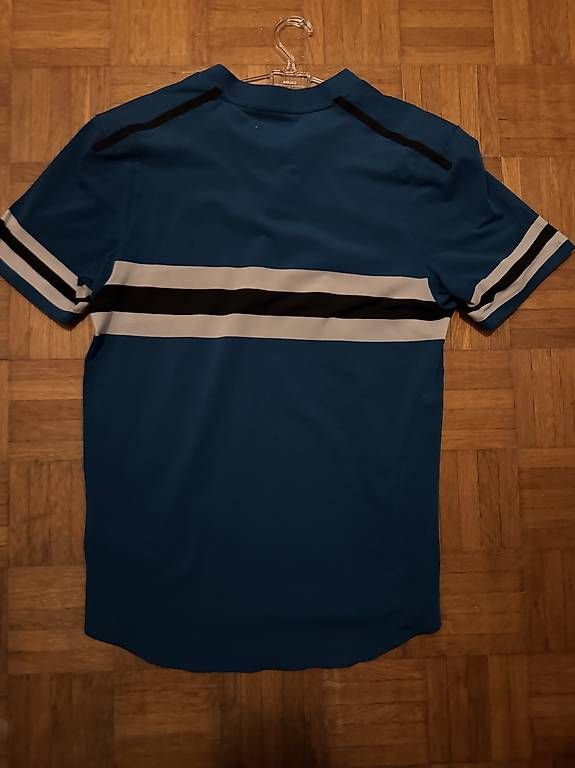 T-shirt: T-Shirt tennis Nike – Usato da Morges venduto da bir_9rsr 2