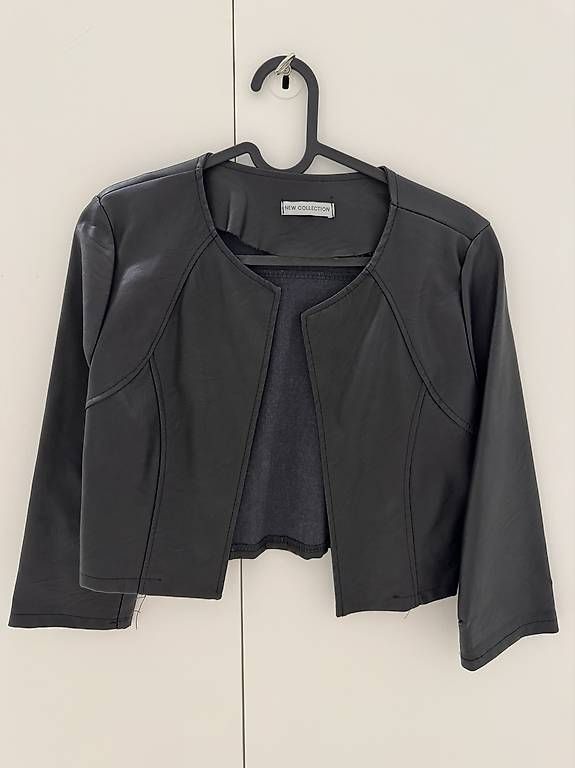 Vestes: Blazer nero ecopelle – Neuf avec emballage d'origine à Chiasso par D.erre