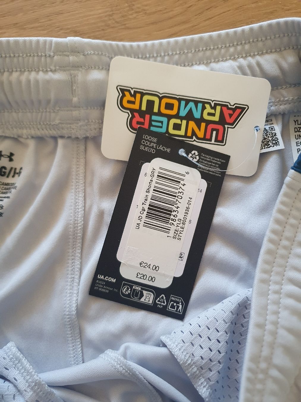 Under Armour Hosen: Under Armour Shorts  – Neu und originalverpackt aus Luzern von jul_hz75 1