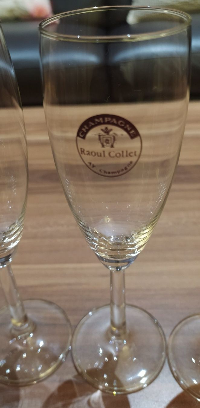 Gläser: 6 flûtes à champagne/6 Champagnerflöten – Neu (gemäss Beschreibung) aus MOUTIER von Anto21 2