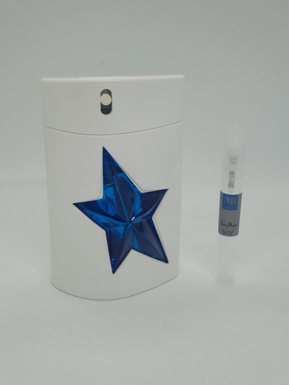 Mugler Profumi & Eau de Toilette: 5 ml PURE SHOT MUGLER ABFÜLLUNG – Nuovo (secondo la descrizione) da St. Gallen venduto da CaliSunshine