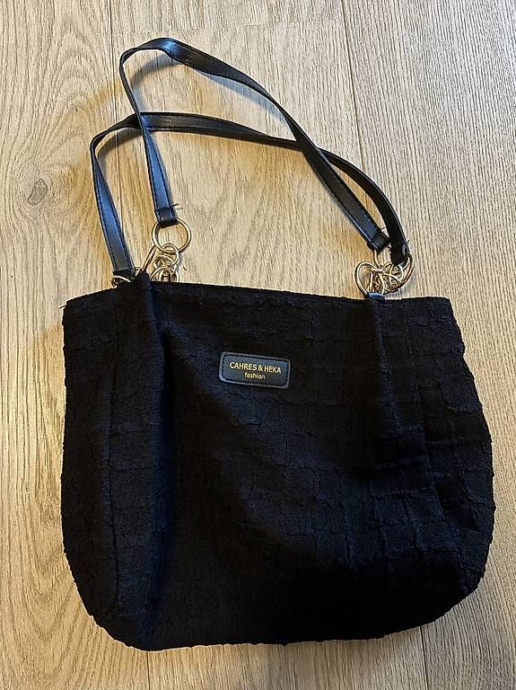 Borse da donna: Borsa nera – Usato da Cademario venduto da ana_zp9b